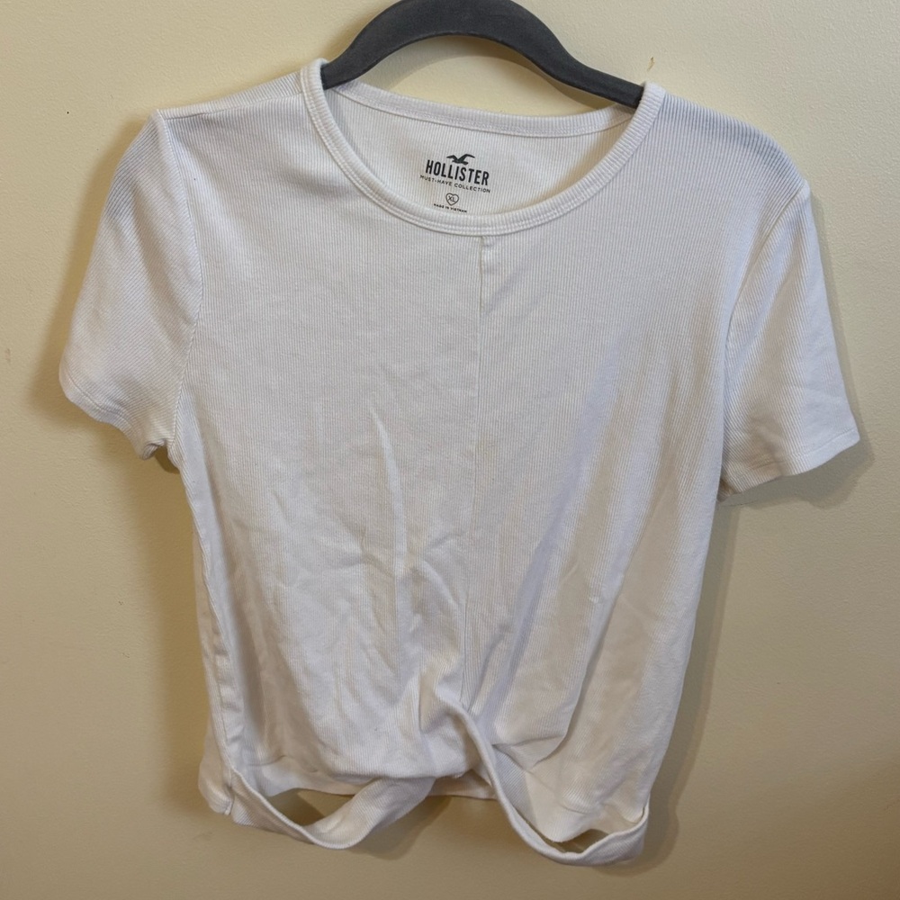 Hollister Women’s White Cross Front Ribbed T Shirt Size XL